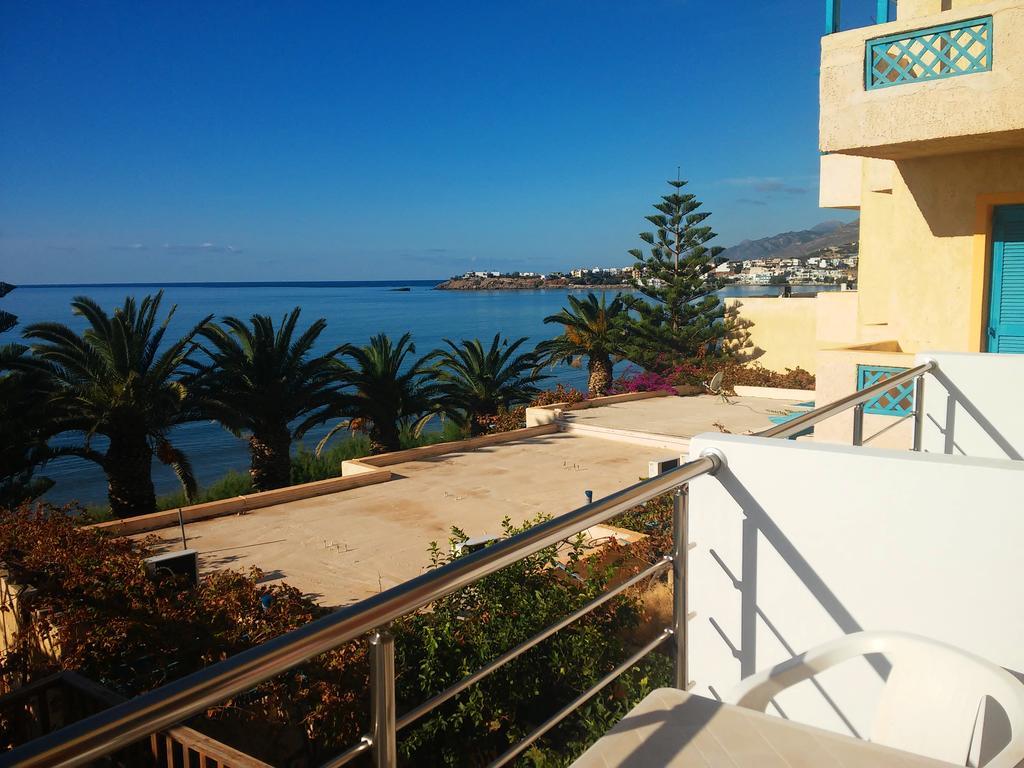 Blue Ocean Apartments Makrýgialos Esterno foto