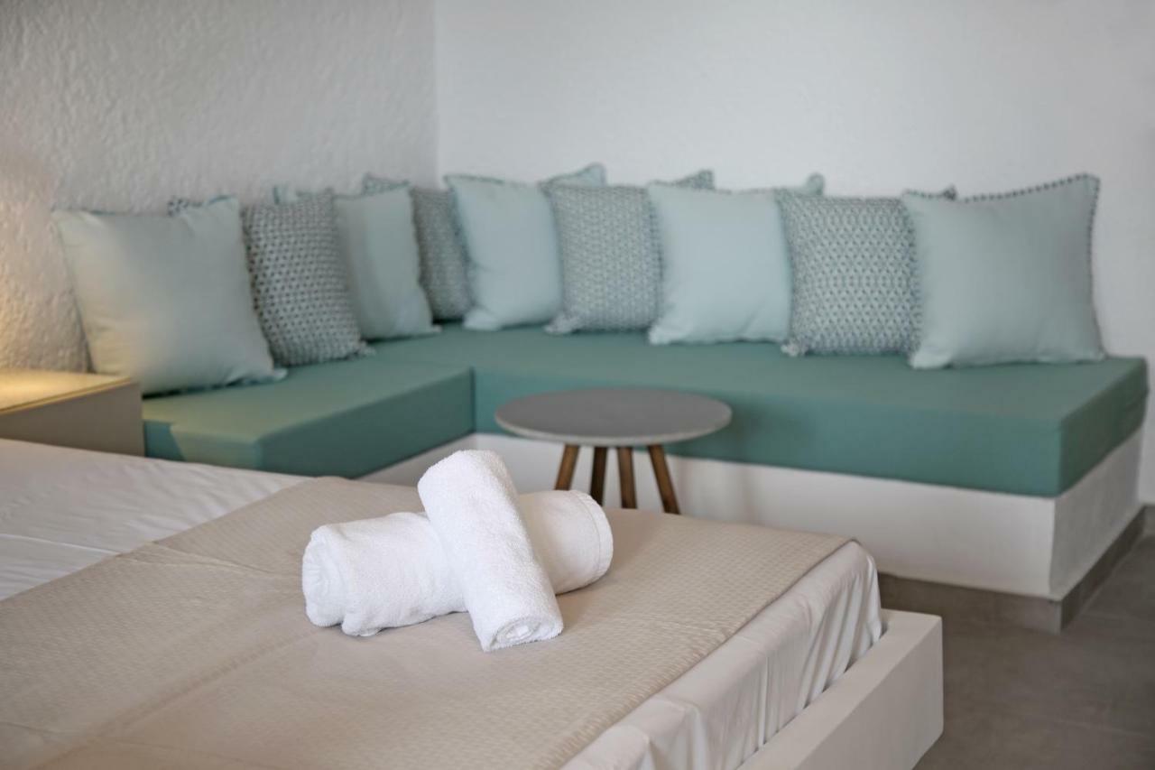 Blue Ocean Apartments Makrýgialos Esterno foto