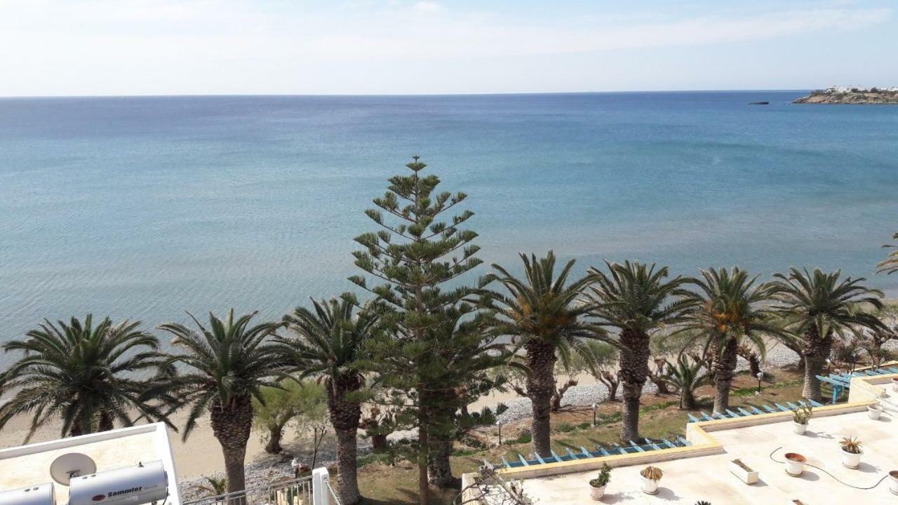 Blue Ocean Apartments Makrýgialos Esterno foto