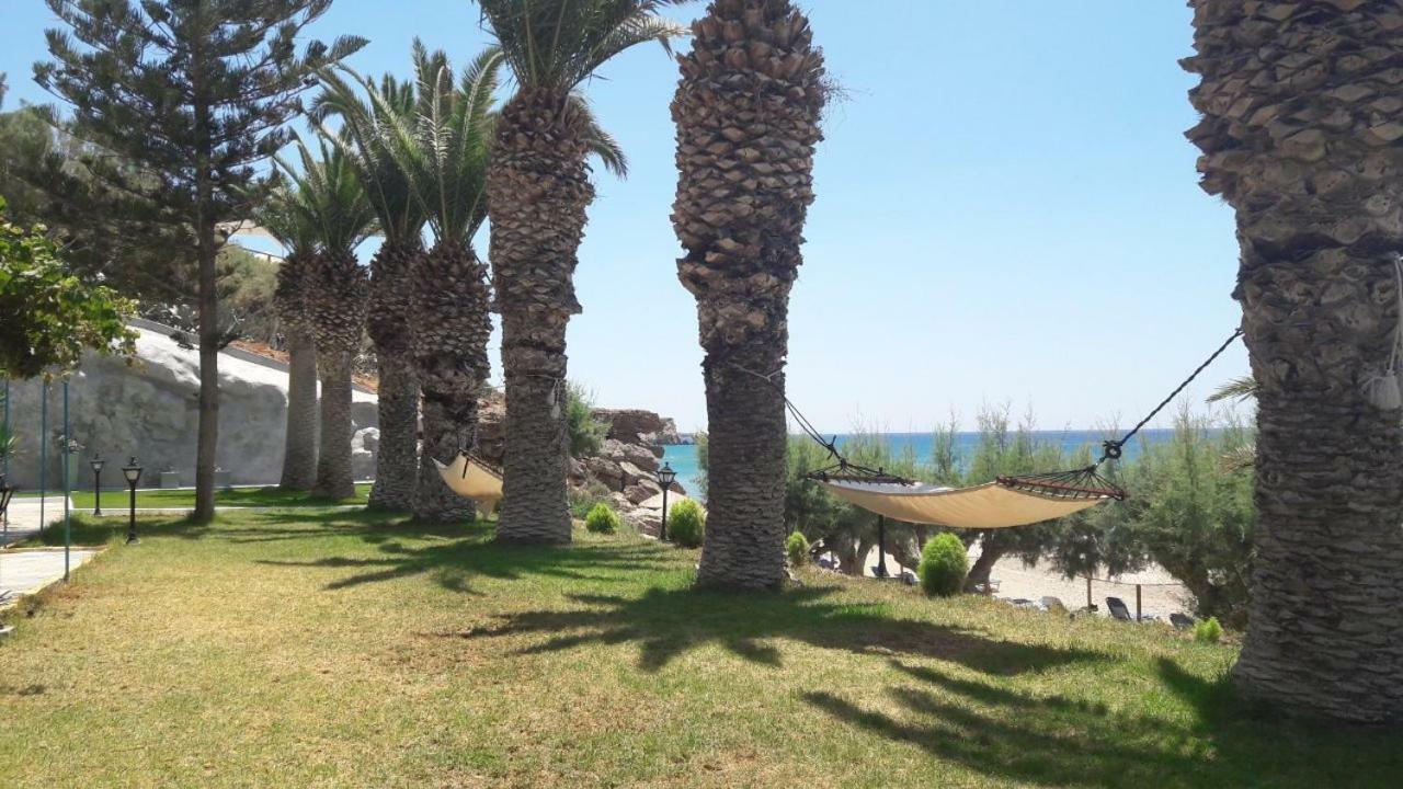 Blue Ocean Apartments Makrýgialos Esterno foto